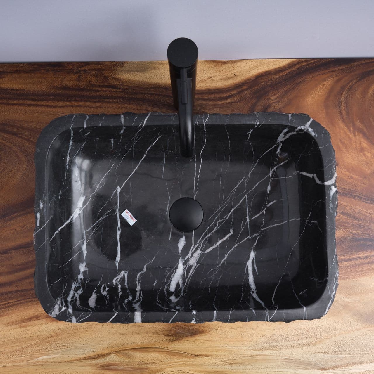 6 - Black Marble